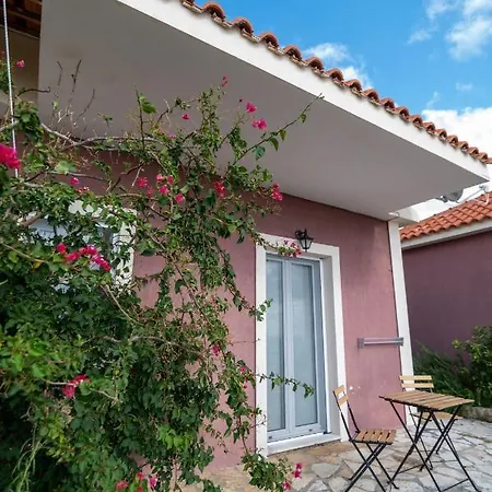 Lorraine's Style Studios, Swimming Pool And Bbq Only For Guests Apartment Lourdata (Kefalonia)