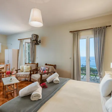 Lorraine's Style Studios, Swimming Pool And Bbq Only For Guests Lourdata (Kefalonia)