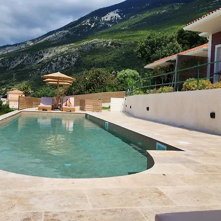 Lorraine's Style Studios, Swimming Pool And Bbq Only For Guests Apartment Lourdata (Kefalonia)