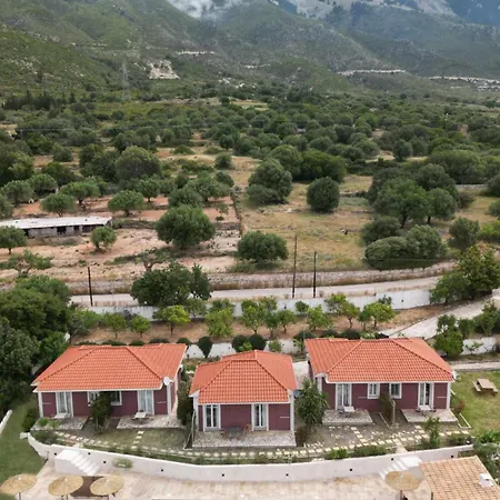 Lorraine's Style Studios, Swimming Pool And Bbq Only For Guests