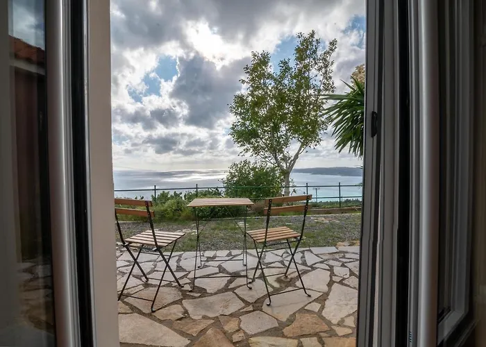 Lorraine's Style Studios, Shared Swimming Pool And Bbq Only For Guests At Simotata Village Apartament