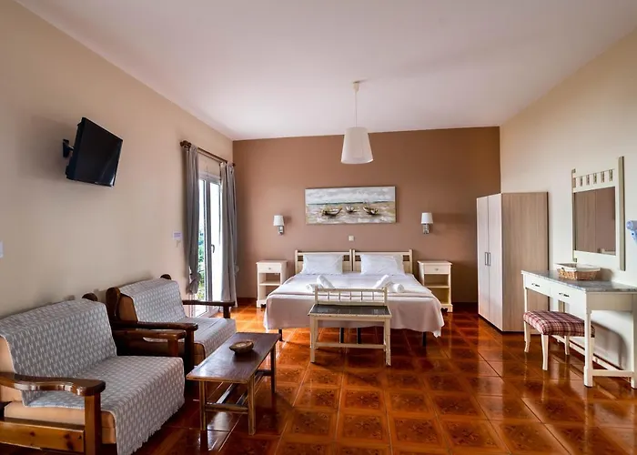 Lorraine's Style Studios, Shared Swimming Pool And Bbq Only For Guests At Simotata Village Apartament *