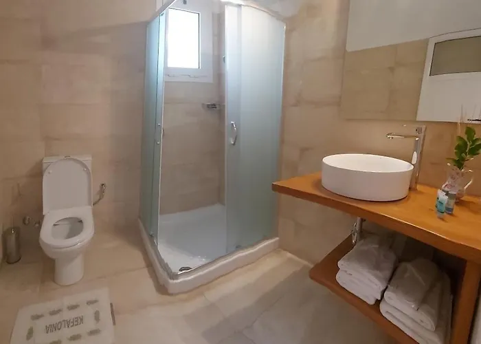 Lorraine's Style Studios, Shared Swimming Pool And Bbq Only For Guests At Simotata Village Apartament