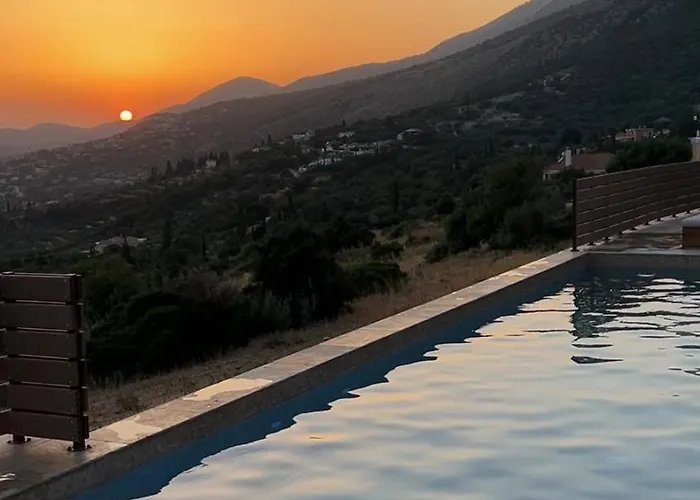 Lorraine's Style Studios, Shared Swimming Pool And Bbq Only For Guests At Simotata Village * Lourdata (Kefalonia)